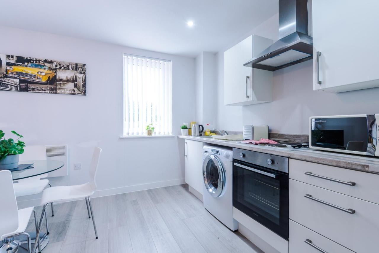 Apartment Chique Properties: Spacious Near Stadiums