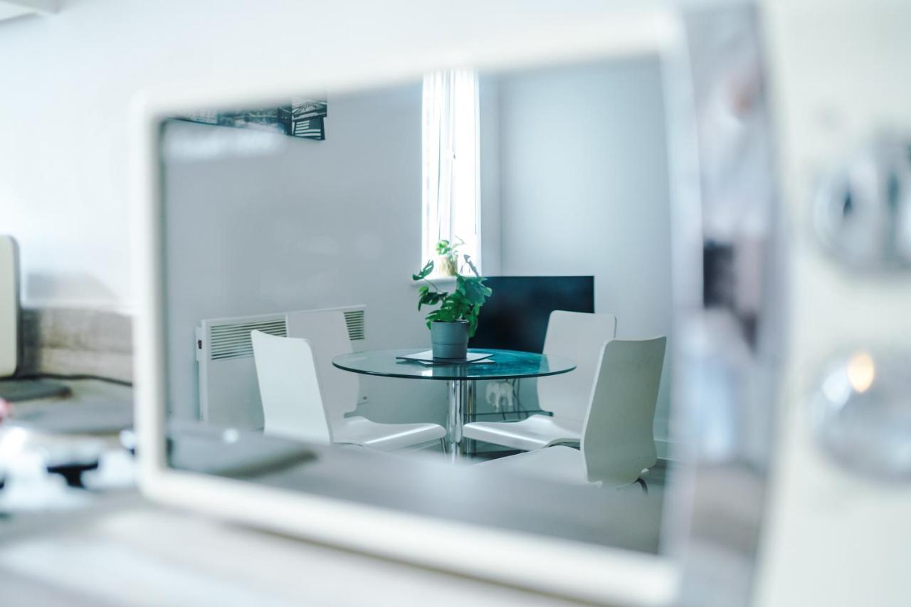 Apartment Chique Properties: Spacious Near Stadiums