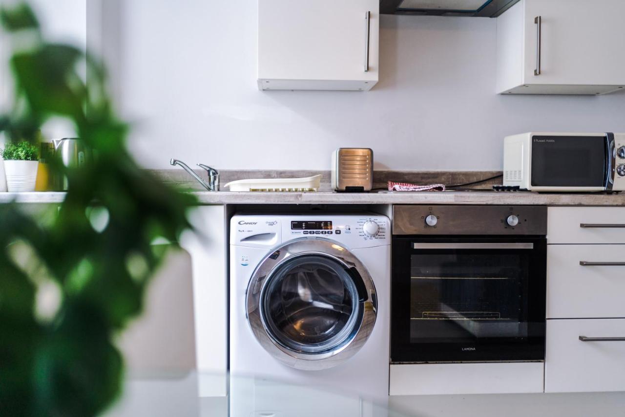 1br & 2br - Free Parking Close To Everton & Anfield Stadium, Centre Managed By Chique Ltd *